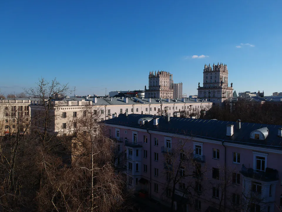 Сталинский ансамбль и ворота города